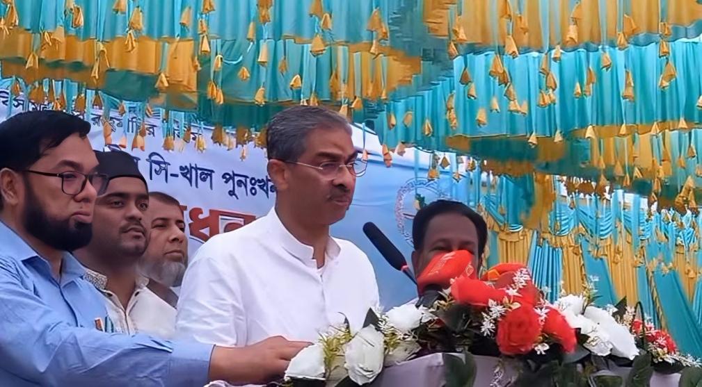 খাল দখলমুক্তে কঠোর হুঁশিয়ারি দিলেন এ্যানি